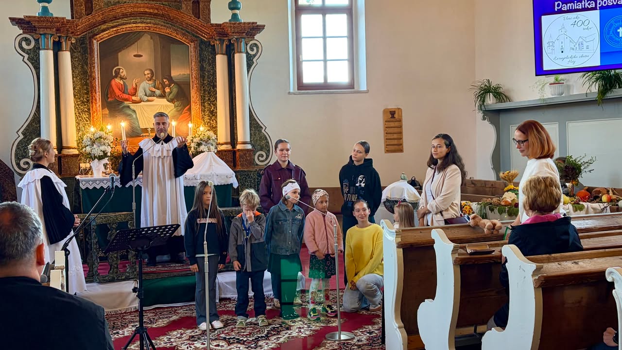 Fotografia z Facebooku ECAV HÁJ